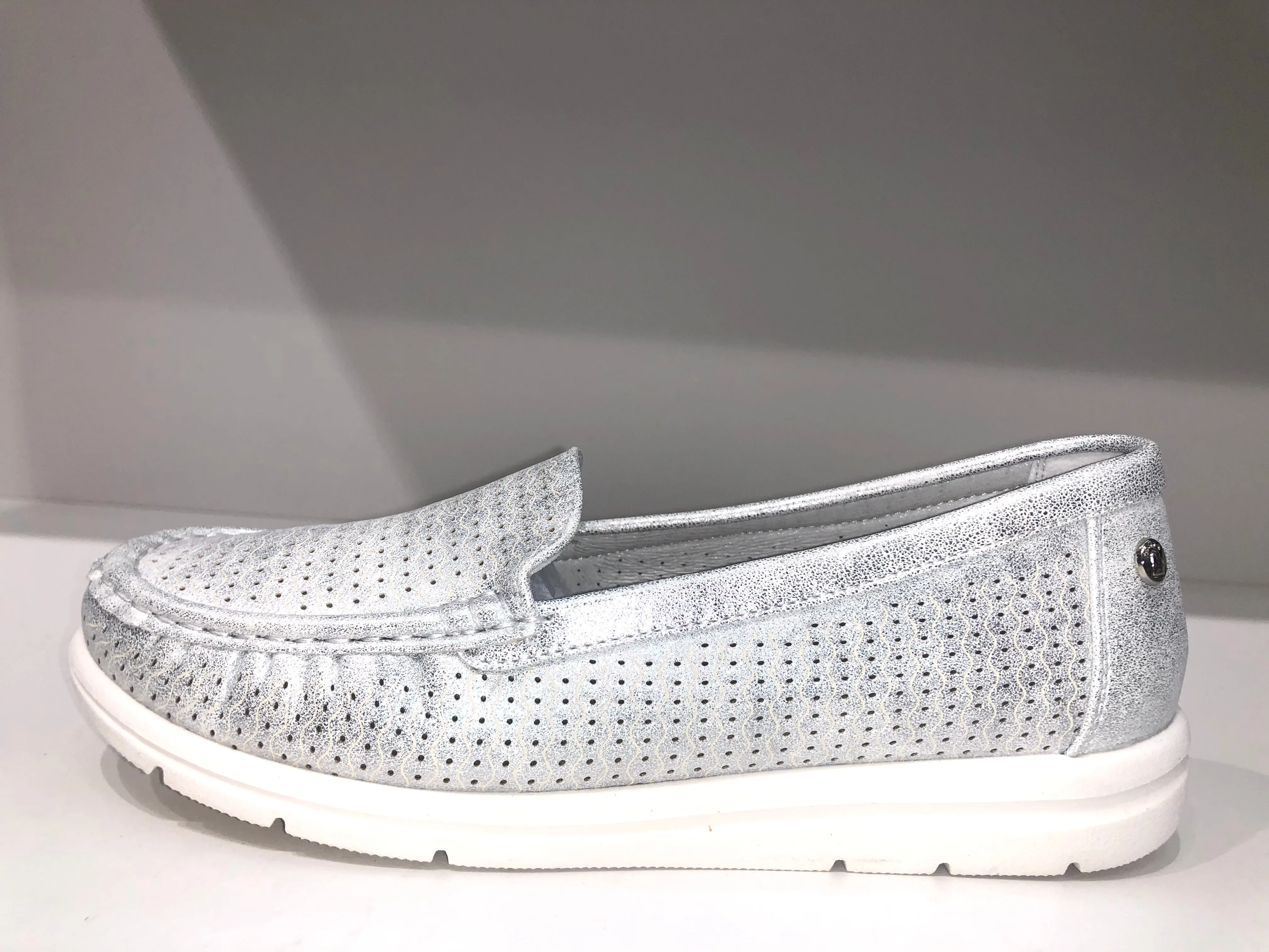 AJH26424 SILVER