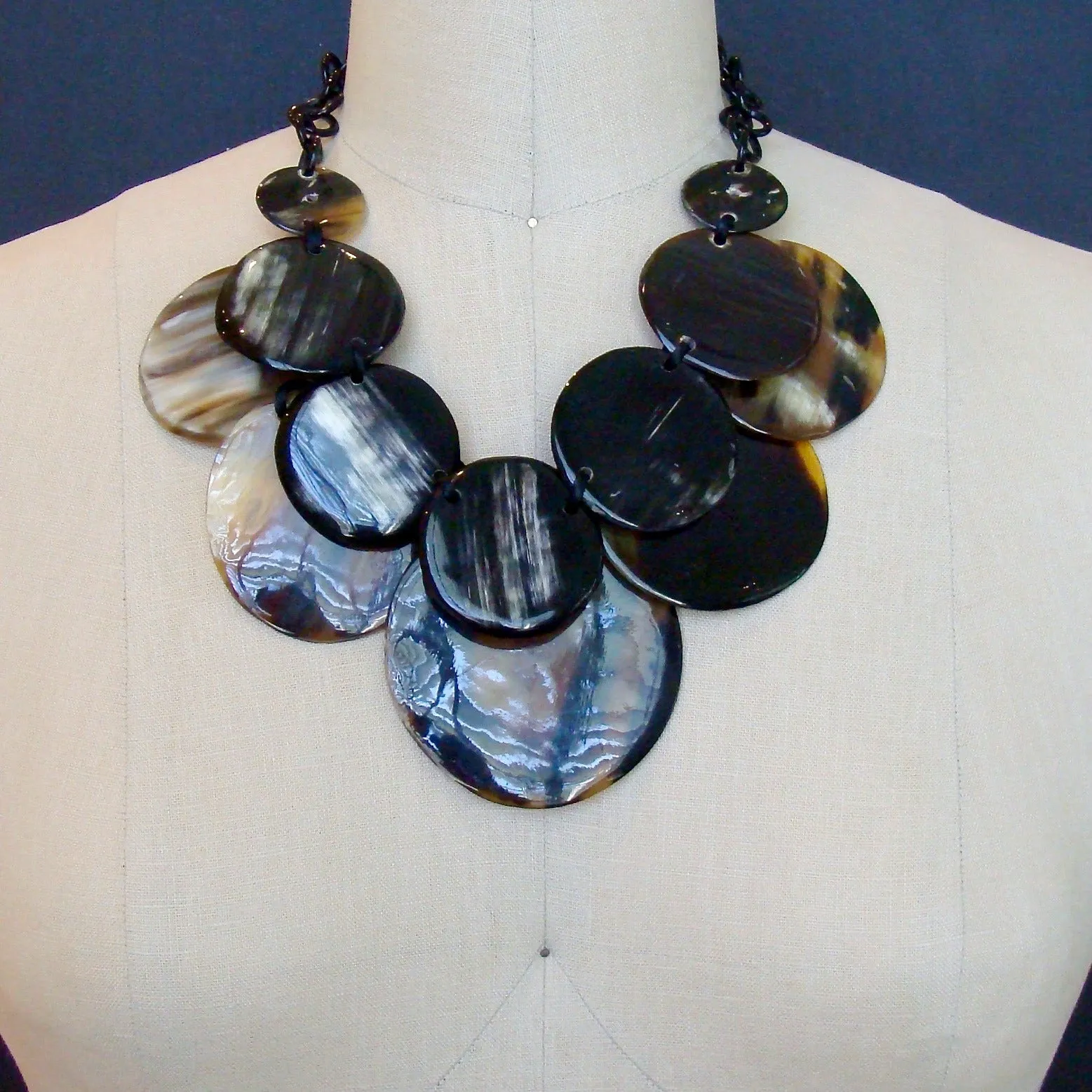 Buffalo Horn Circles Choker Necklace - Kizzie Necklace