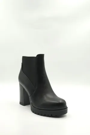 Clog Boot