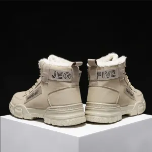 Ivantskap | sturdy fur boots
