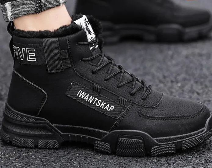 Ivantskap | sturdy fur boots