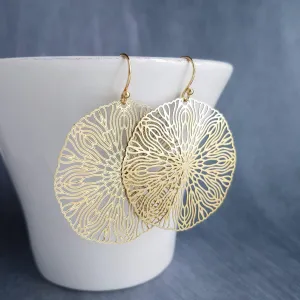 Large Gold Filigree Earrings, round gold earrings, thin earrings, cut out earrings, big earrings, floral earrings, big lightweight medallion