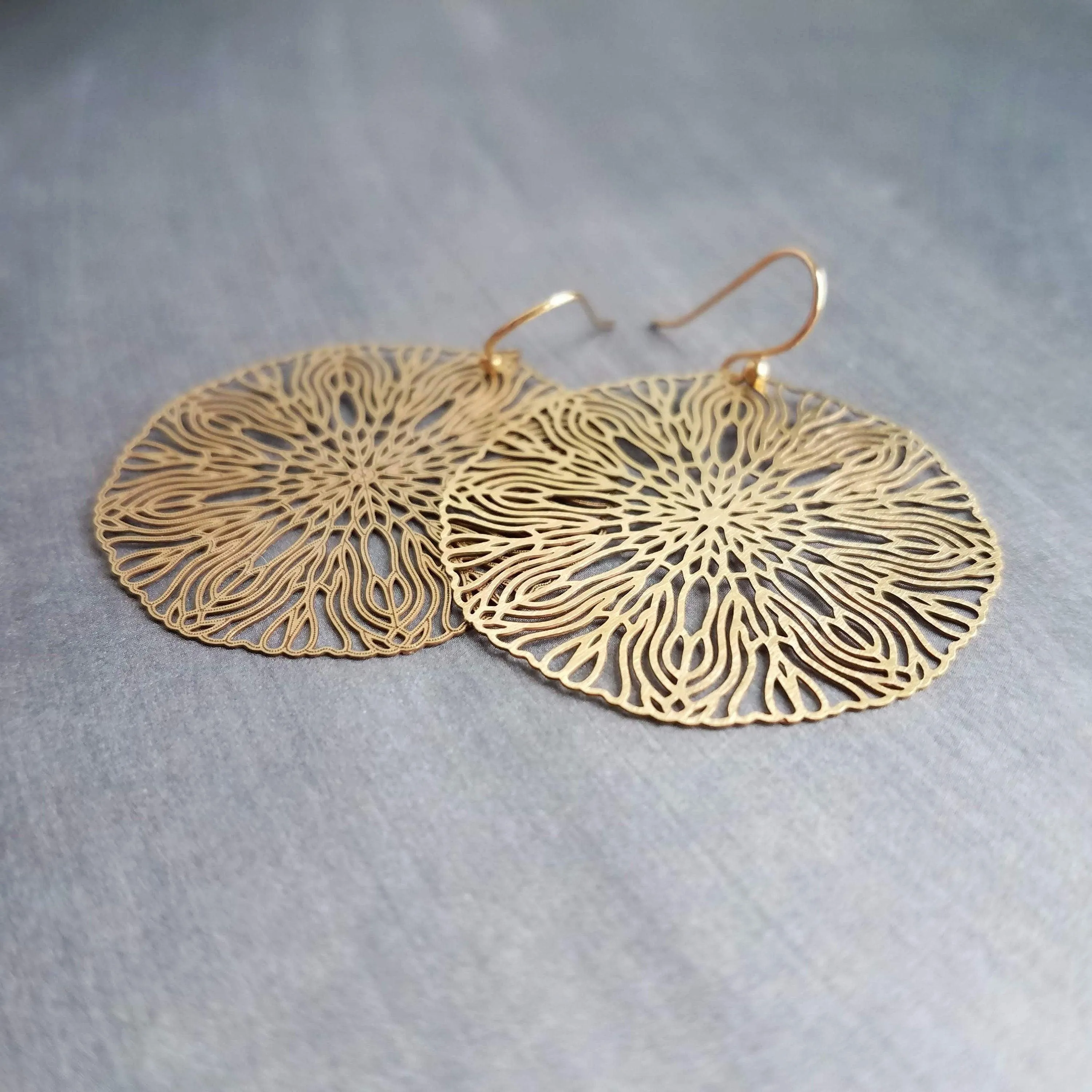 Large Gold Filigree Earrings, round gold earrings, thin earrings, cut out earrings, big earrings, floral earrings, big lightweight medallion