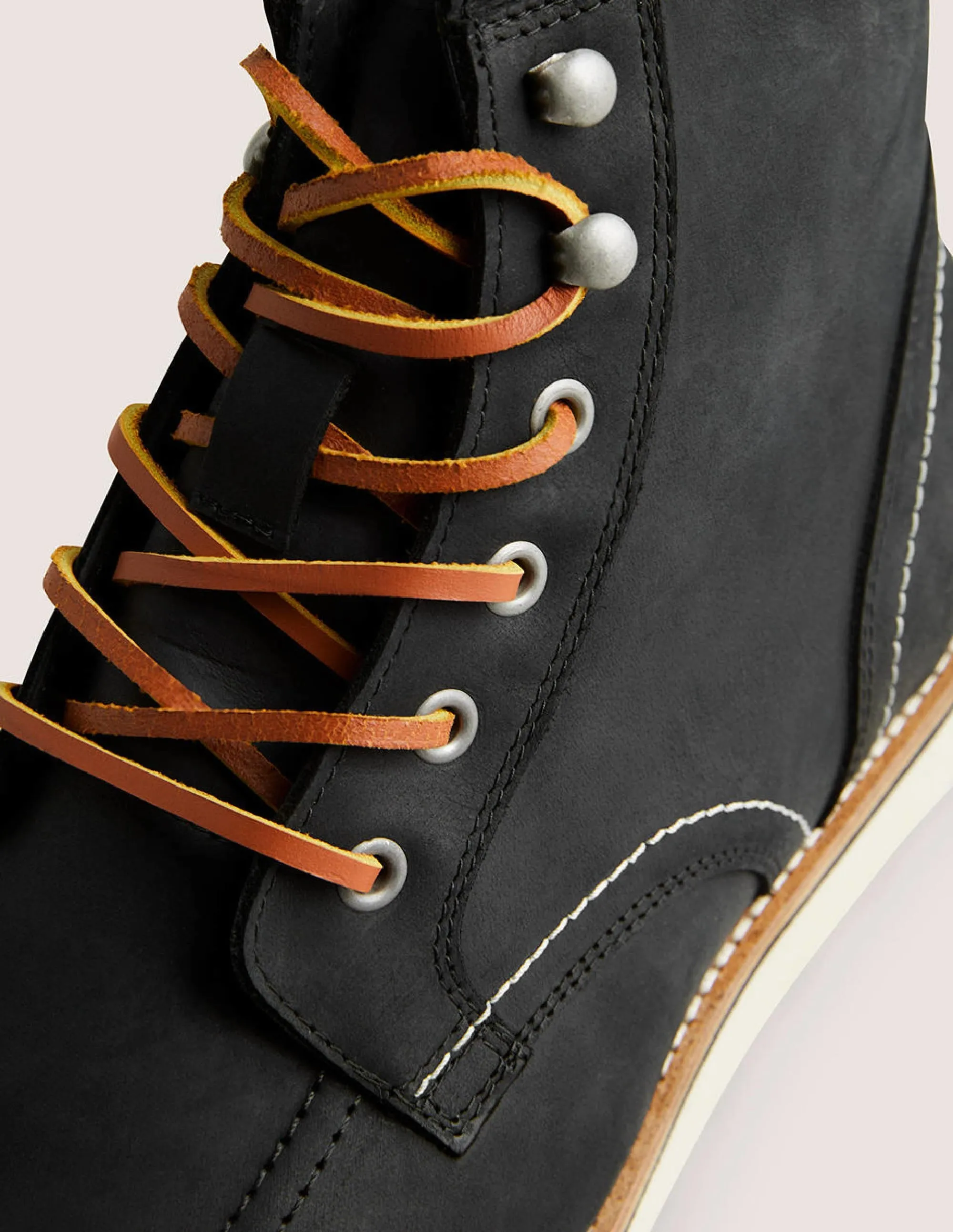 Leather Chukka Boots-Black