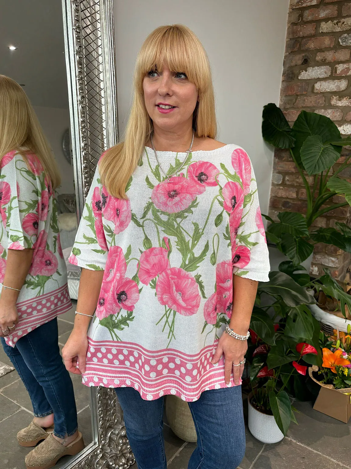 Lipstick Poppy Knit Top Wendy