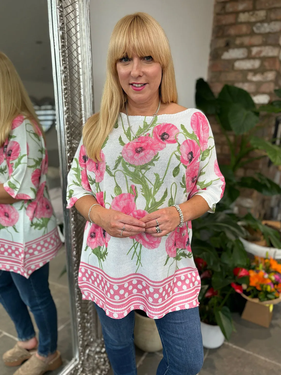 Lipstick Poppy Knit Top Wendy