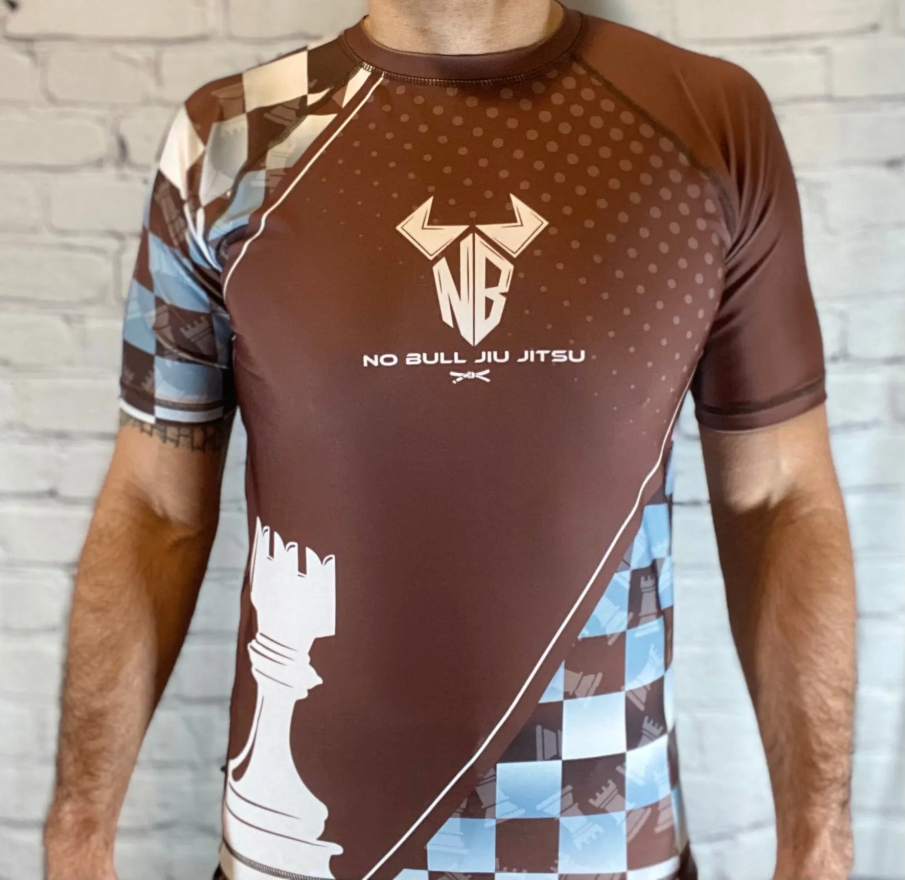 Noble Brands Jiu Jitsu BJJ Rash Guard Men’s Bjj No GI MMA Ranked Short Sleeve Compression Rash Guards - Brown Belt Rook Chess Piece Design
