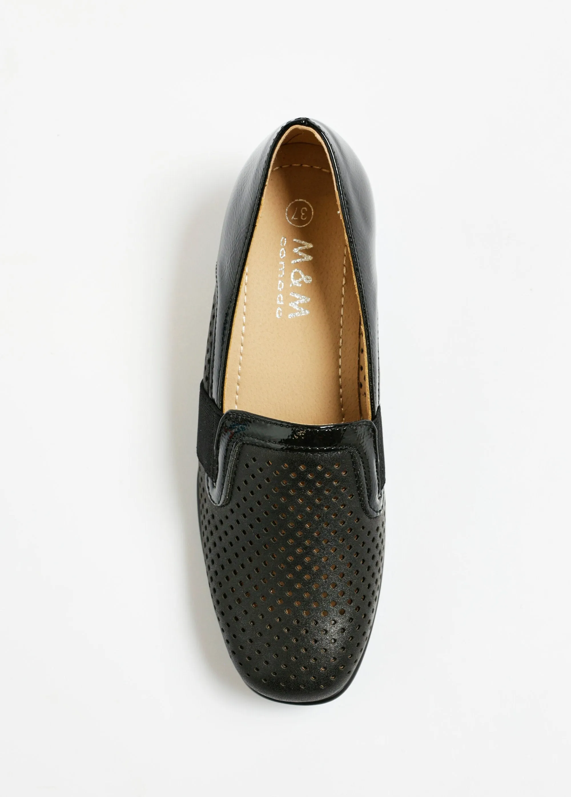 Perforated loafers with fancy details