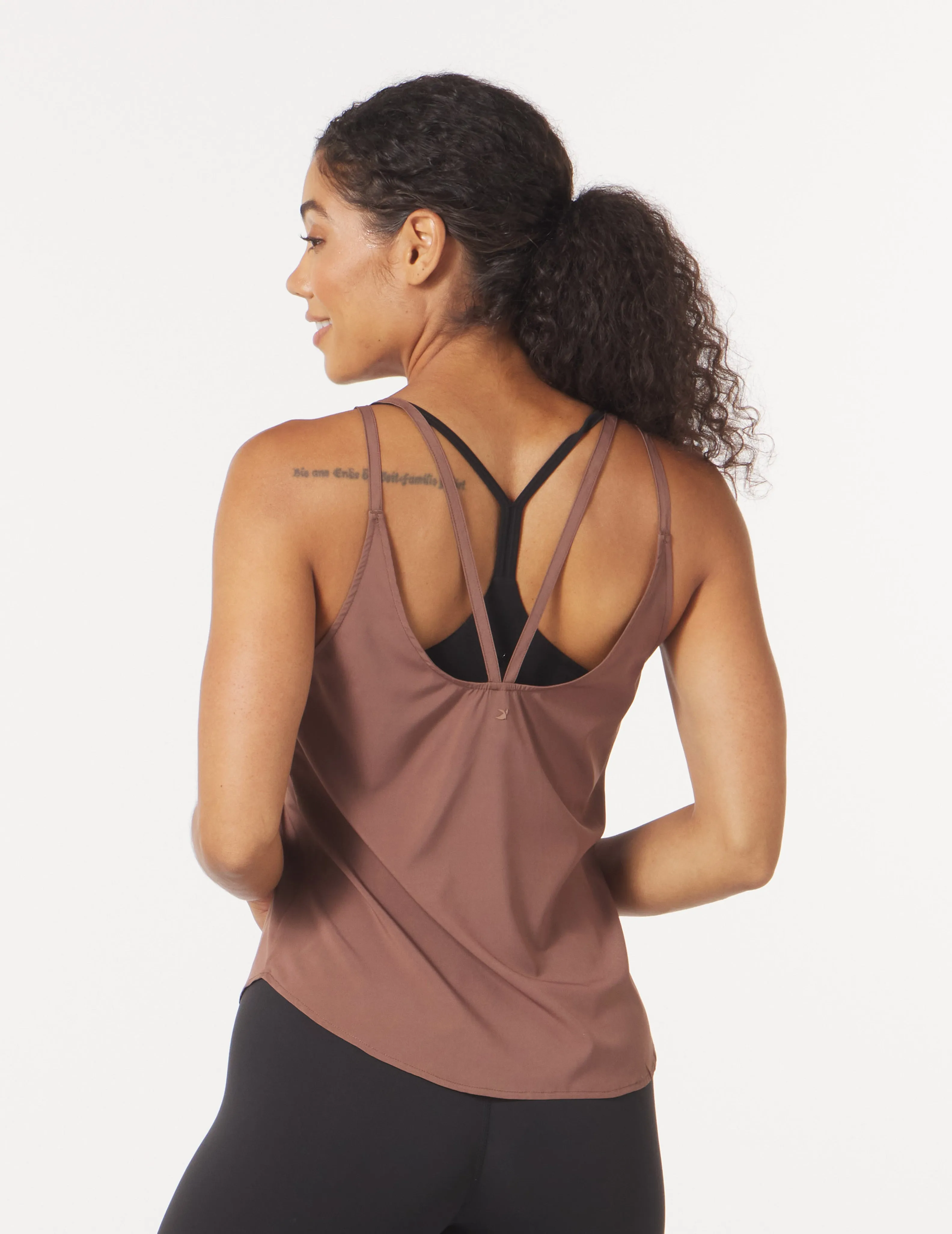 Pyramid Tank: Mocha