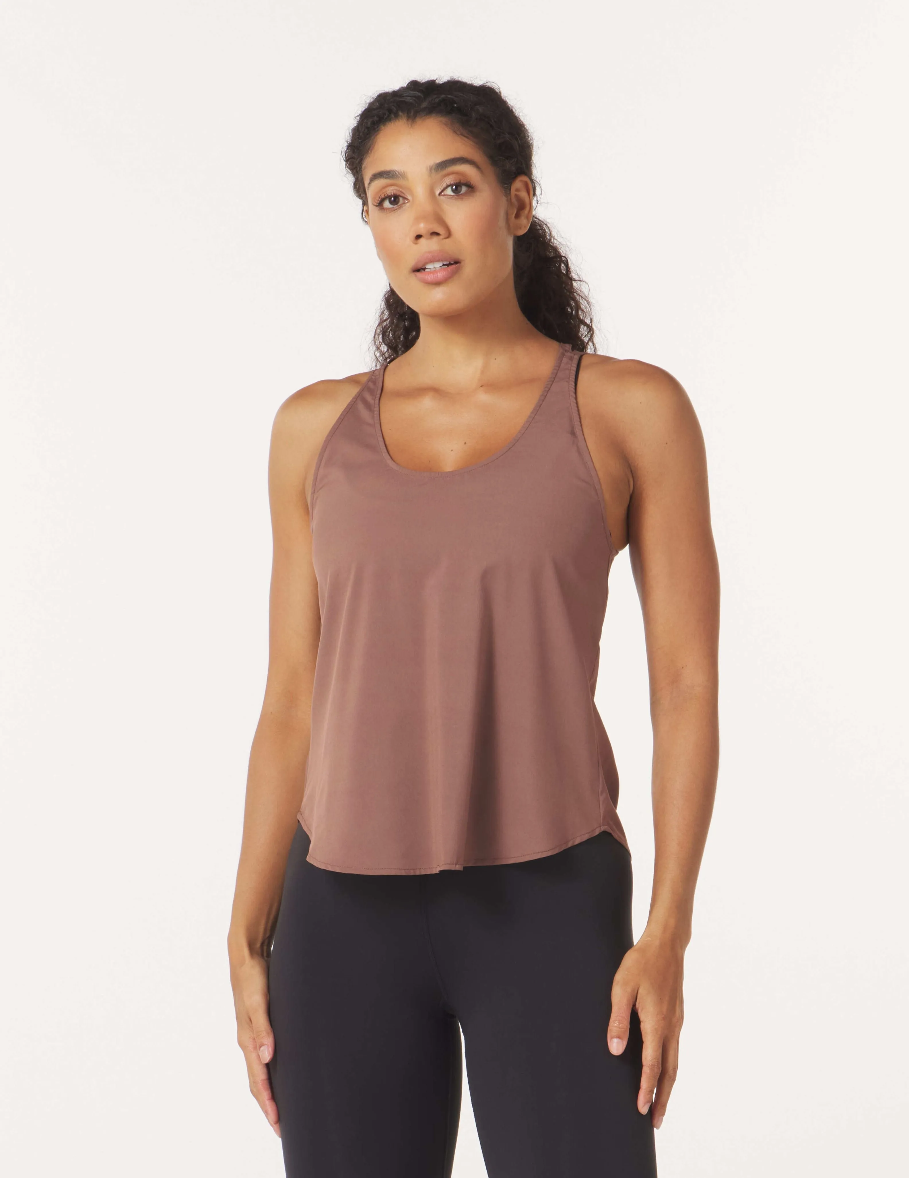 Pyramid Tank: Mocha