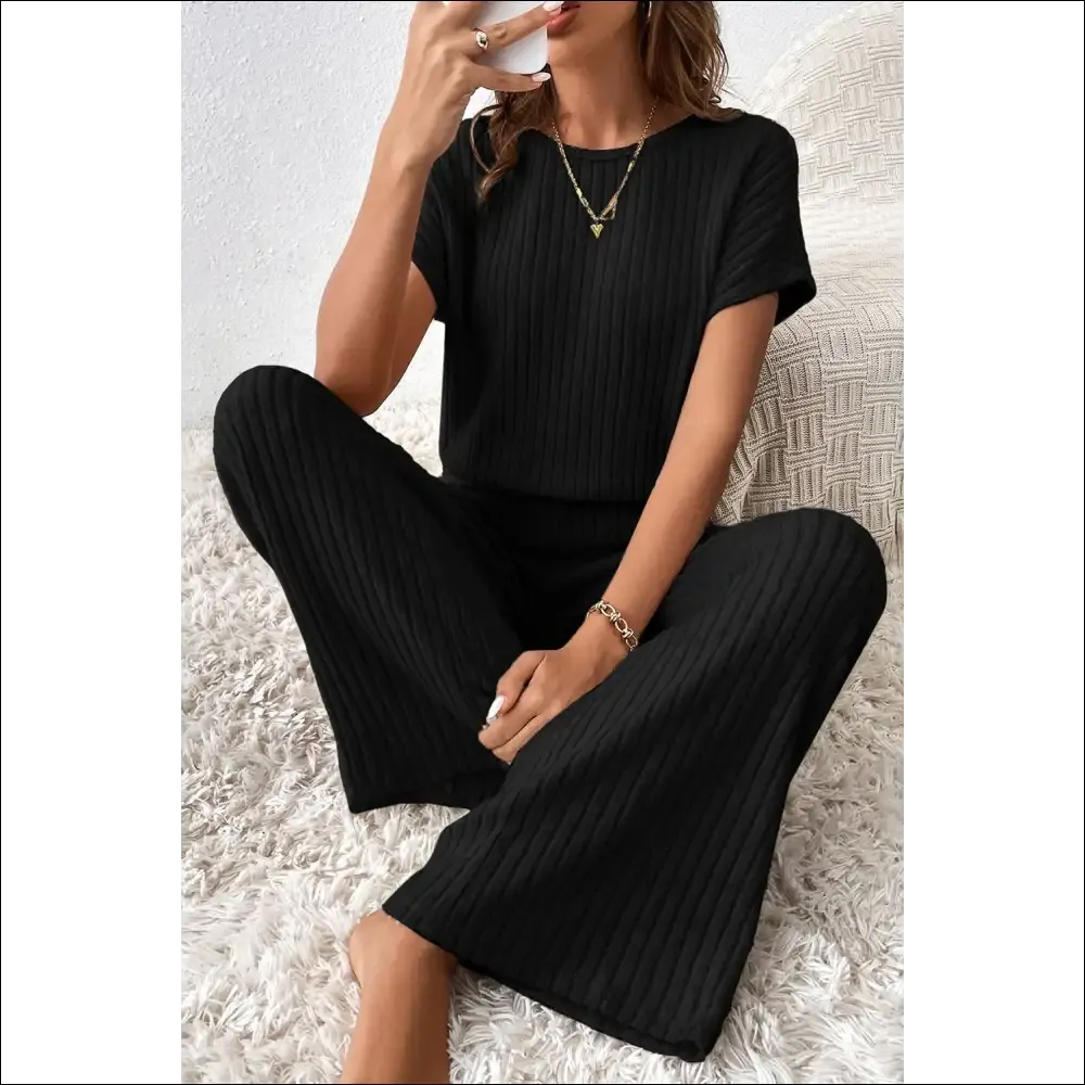 Rose Red Ribbed Jumpsuit: Dangerously Diva-licious 🔥