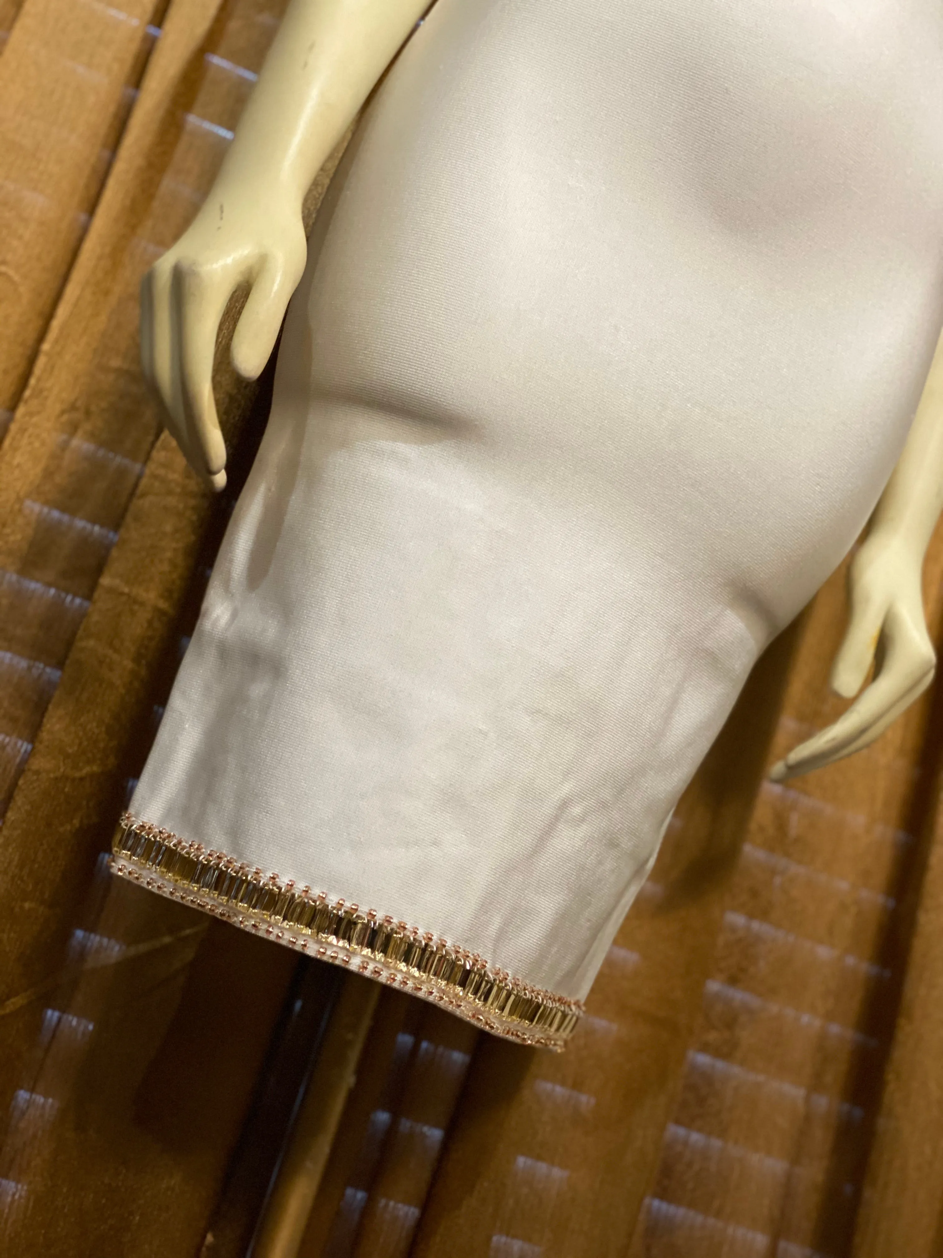 “SIA” (WHITE)