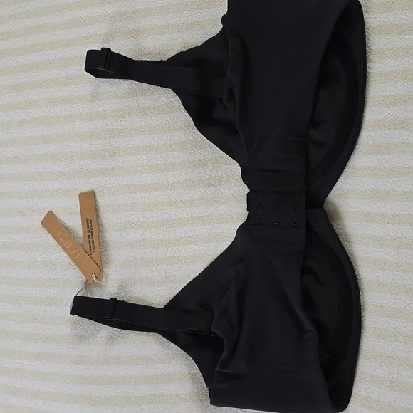 SKIMS Fits Everybody Unlined Demi Bra Size:38DDD Onyx