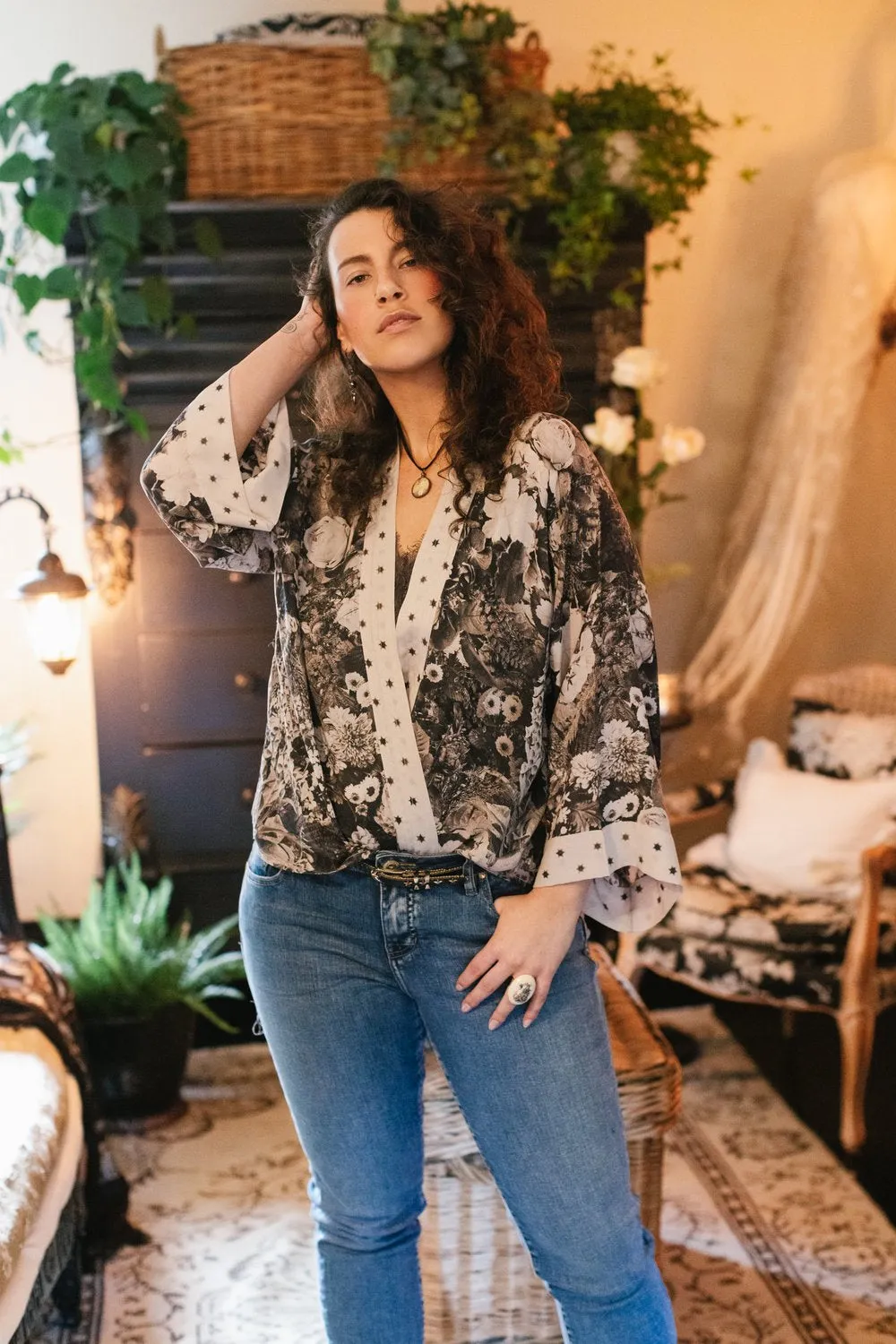 The Looking Glass Pixie Duster (Cropped Length)