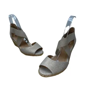 White Mountain Womens Beige Hudlin Cross Strap Espadrille Wedge Sandals Sz 7.5M