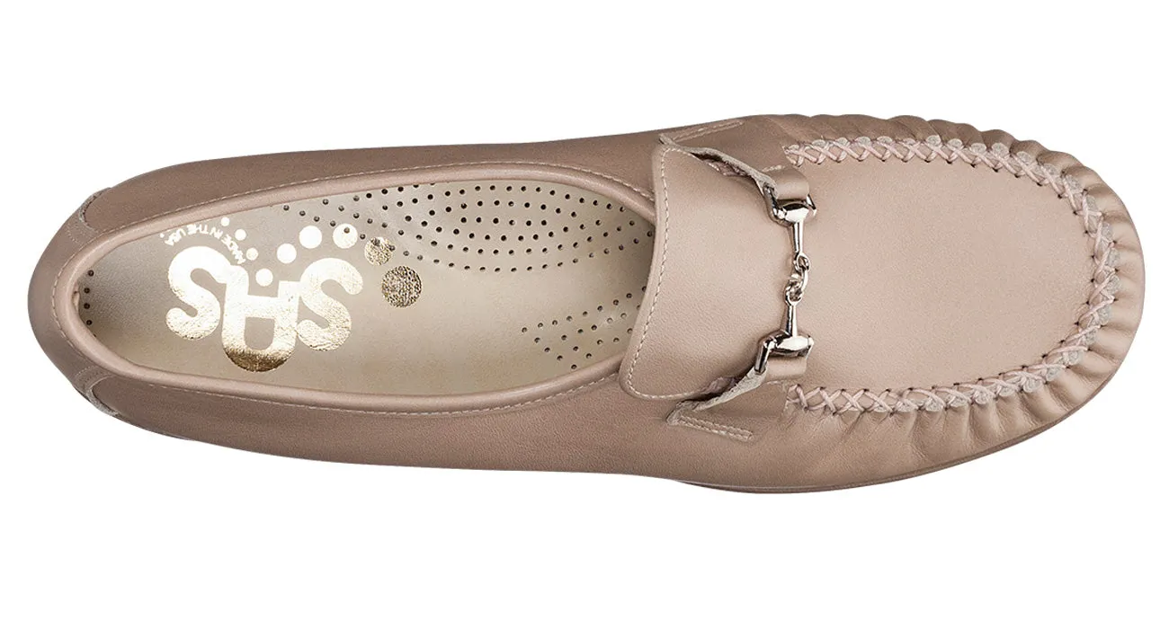 Women's Magical Slip On Loafer in Crema