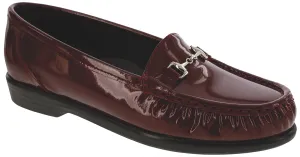 Women's Metro Slip On Loafer in Garnet